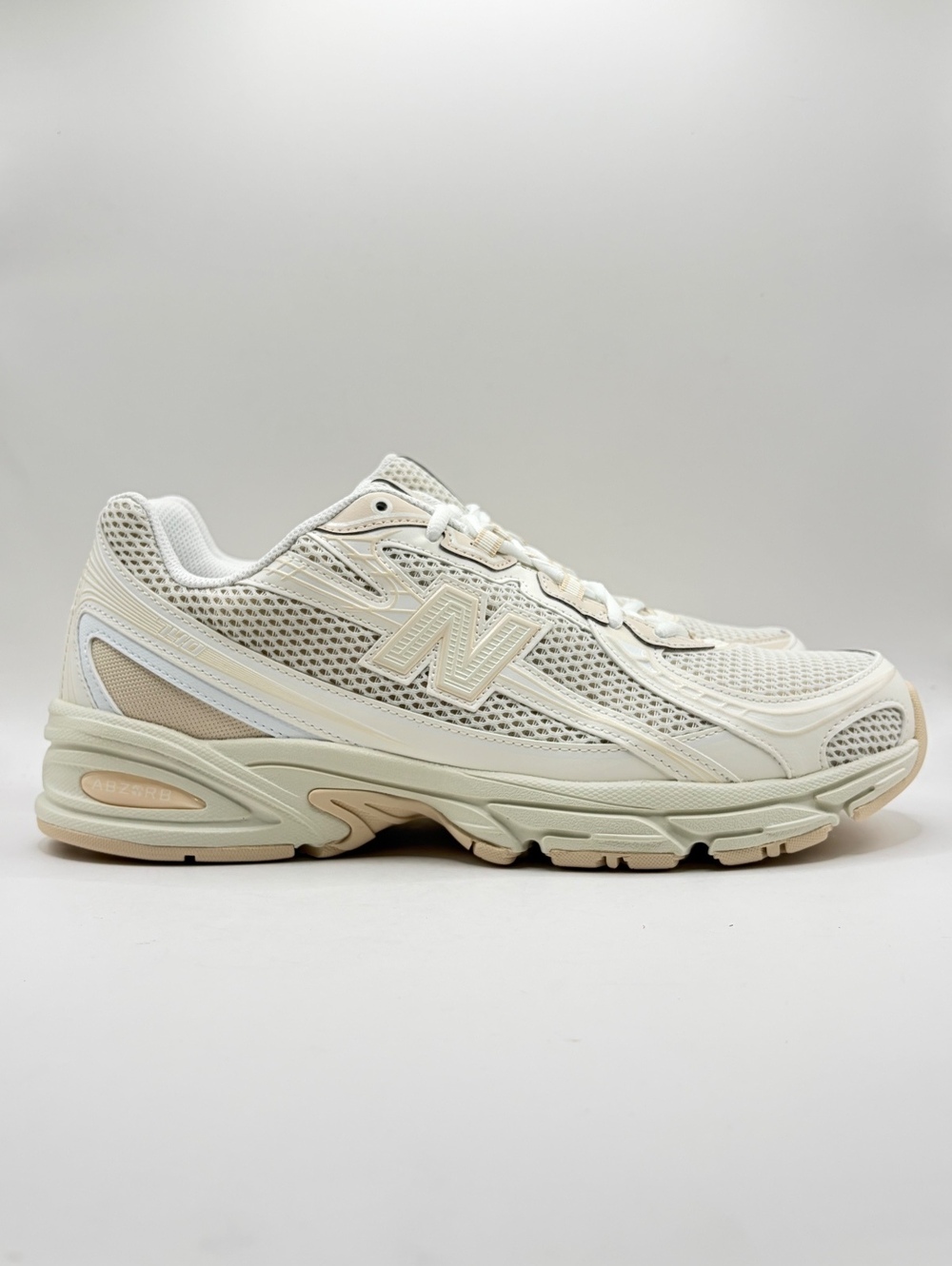 New Balance 740 Bisque Beige Sneakers — Men’s 11.5 / Women’s 13 New
